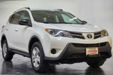 Used 2015 Toyota RAV4 LE image 2