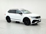 Used 2022 Volkswagen Tiguan SE R-Line image 3