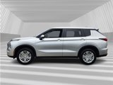 Used 2024 Mitsubishi Outlander ES image 2