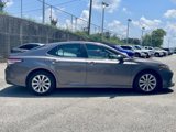 Used 2018 Toyota Camry LE image 3