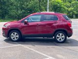 Used 2022 Chevrolet Trax LT w/ LT Convenience Package image 6