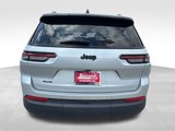 Used 2023 Jeep Grand Cherokee L Laredo image 4