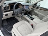New 2025 Volkswagen Atlas SE image 2