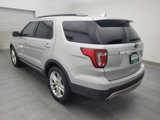 Used 2016 Ford Explorer XLT w/ Equipment Group 202A image 3