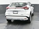 New 2025 Nissan Kicks Play S image 5