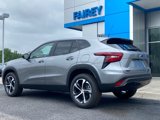 New 2025 Chevrolet Trax RS image 3