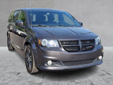 Used 2019 Dodge Grand Caravan SE image 2