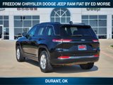 Used 2023 Jeep Grand Cherokee Limited image 3