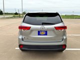 Used 2018 Toyota Highlander XLE image 4