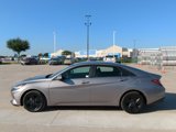 Used 2023 Hyundai Elantra SEL image 3