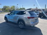 Used 2021 Volkswagen Atlas SEL R-Line image 5