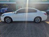 Used 2011 Honda Accord EX-L image 2