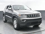 Used 2021 Jeep Grand Cherokee Laredo image 2