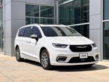 New 2025 Chrysler Pacifica Pinnacle image 2