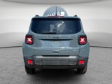 Used 2018 Jeep Renegade Latitude w/ Cold Weather Group image 4