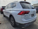 Used 2018 Volkswagen Tiguan SE w/ Panoramic Sunroof Package image 2