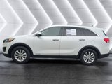 Used 2016 Kia Sorento LX image 2