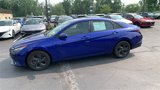 Used 2021 Hyundai Elantra SEL image 2