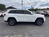 Used 2019 Jeep Grand Cherokee Limited image 2