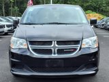 Used 2019 Dodge Grand Caravan SE w/ UConnect Hands-Free Group image 2