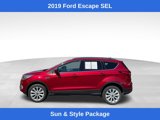 Used 2019 Ford Escape SEL image 2