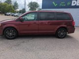 Used 2017 Dodge Grand Caravan GT image 2