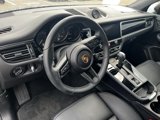 Certified 2024 Porsche Macan image 4