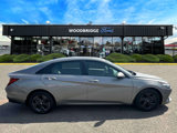 Used 2022 Hyundai Elantra SEL w/ Convenience Package image 3