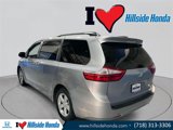 Used 2015 Toyota Sienna LE image 5
