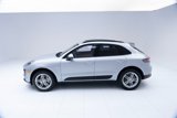 Certified 2019 Porsche Macan image 2