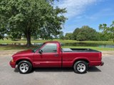 Used 2001 Chevrolet S10 Pickup LS w/ Preferred Equipment Group image 2