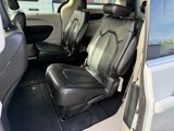 Used 2023 Chrysler Pacifica Touring-L image 5