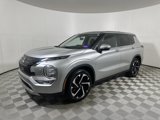 Used 2022 Mitsubishi Outlander SE image 3