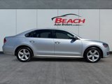 Used 2015 Volkswagen Passat 1.8T SE image 3