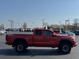 Certified 2018 Toyota Tacoma TRD Off-Road image 4