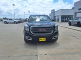 Used 2017 GMC Yukon XL SLT image 3