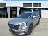 Used 2023 GMC Terrain SLE image 2