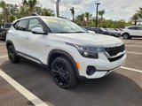 Used 2022 Kia Seltos Nightfall Edition image 2
