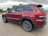Used 2021 Jeep Grand Cherokee Limited image 2