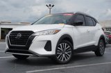 Used 2023 Nissan Kicks SV image 2