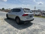 Used 2020 Volkswagen Tiguan SE w/ Panoramic Sunroof Package image 3