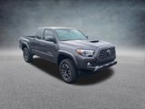 Used 2022 Toyota Tacoma TRD Sport w/ TRD Premium Sport Package image 2