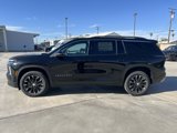 New 2025 Chevrolet Traverse LT image 2