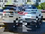Used 2018 Chevrolet Traverse LT image 3