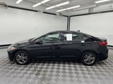 Used 2017 Hyundai Elantra SE image 2