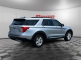 Certified 2022 Ford Explorer XLT w/ Equipment Group 202A image 5