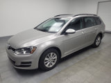 Used 2016 Volkswagen Golf S image 2