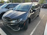 Used 2017 Chrysler Pacifica Touring-L w/ Tire & Wheel Group image 4
