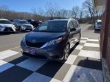 Used 2014 Toyota Sienna LE image 5