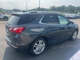 Used 2018 Chevrolet Equinox Premier image 3